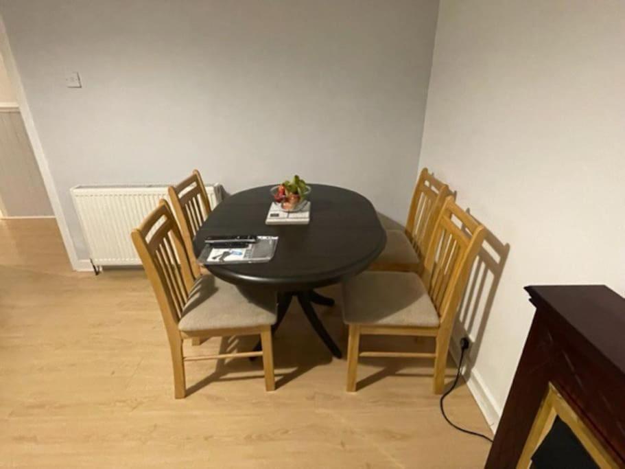 Lovely 2Br Gem Near To Wsu, City. Paisley Luaran gambar